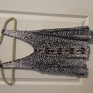 Jessica Simpson flowy open back tank